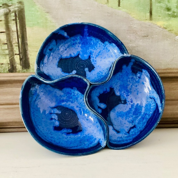 Studio Pottery Blue Glaze Triple Pinched Large Bowl Serving Dish Artist Signed - Picture 12 of 12